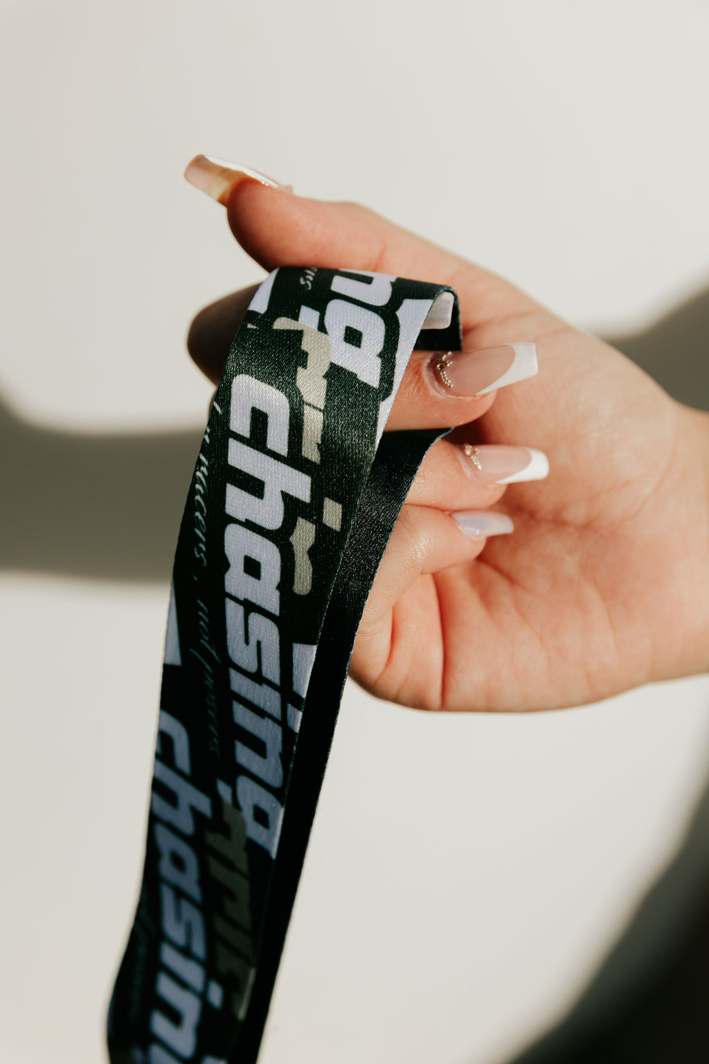Short Lanyard Premium – Chasing Grip