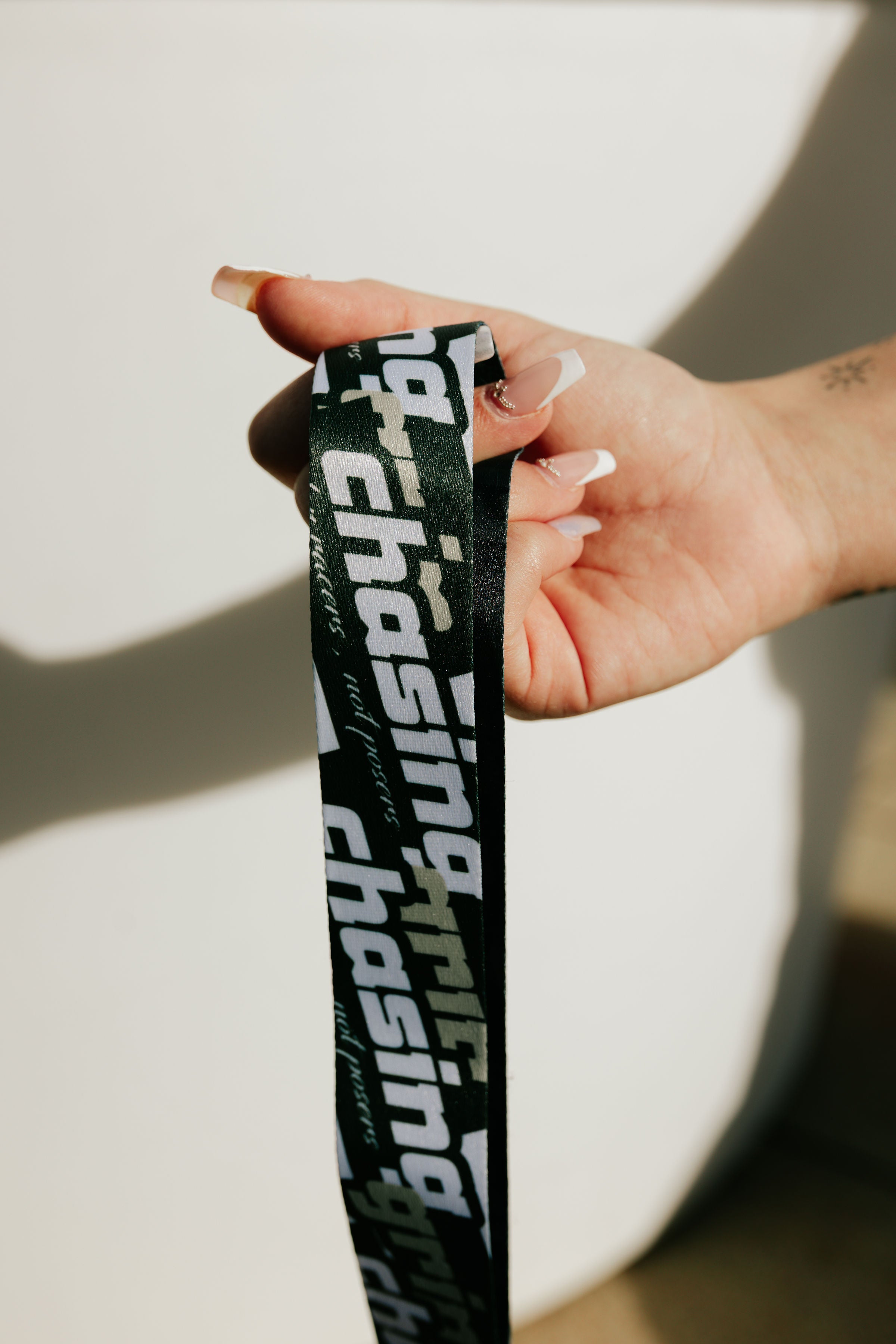 Short Lanyard Premium – Chasing Grip